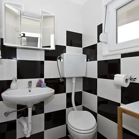 Apartment Yvonne *