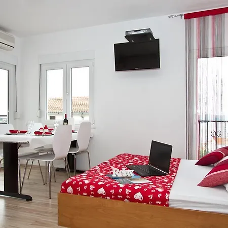 Apartment Yvonne