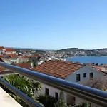 Yvonne Trogir